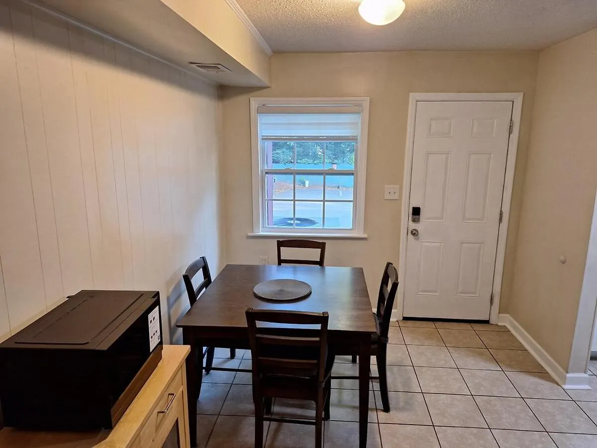 Suite 1, Sleep 4, Walk To Attractions In Uptown Charlotte 0*,  Verenigde Staten